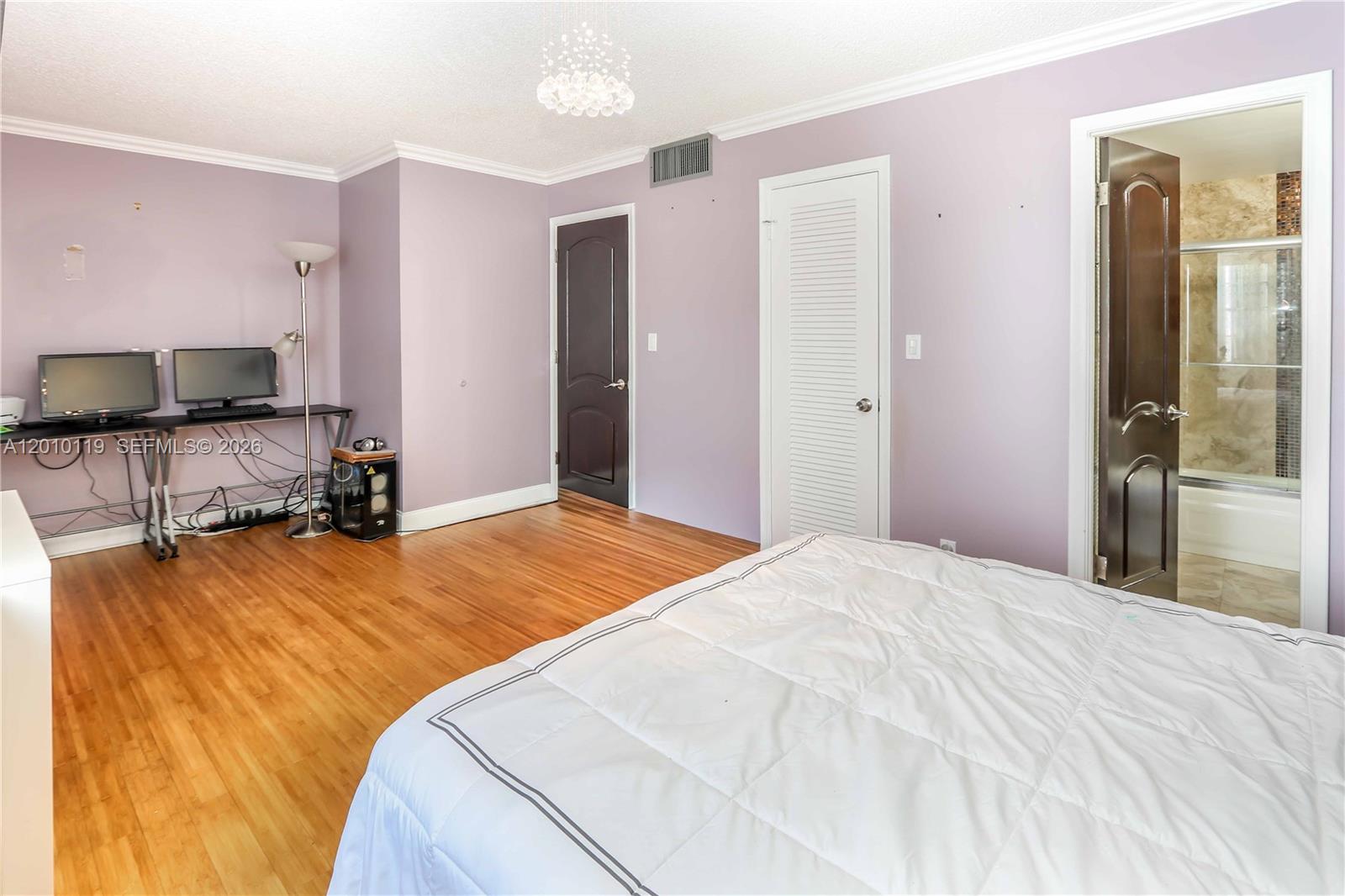 TOWNHOUSES OF VENETIAN PA - Residential