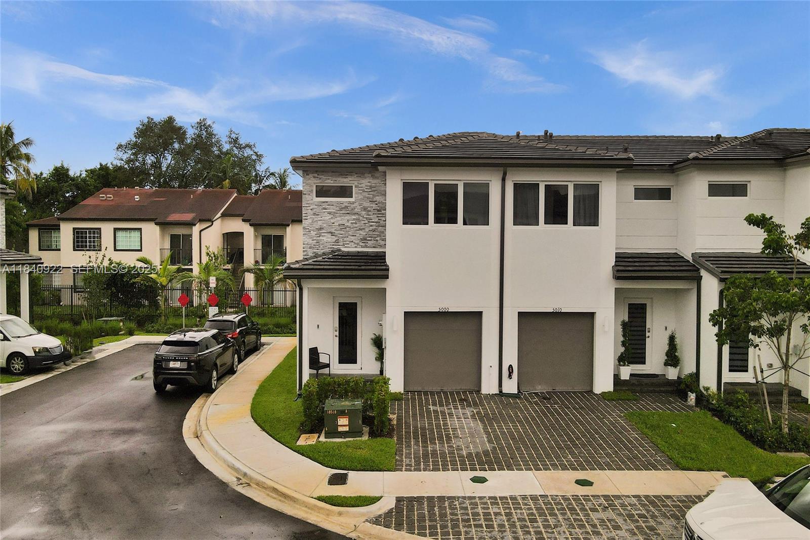 Magnolia at Pembroke Park - Residential