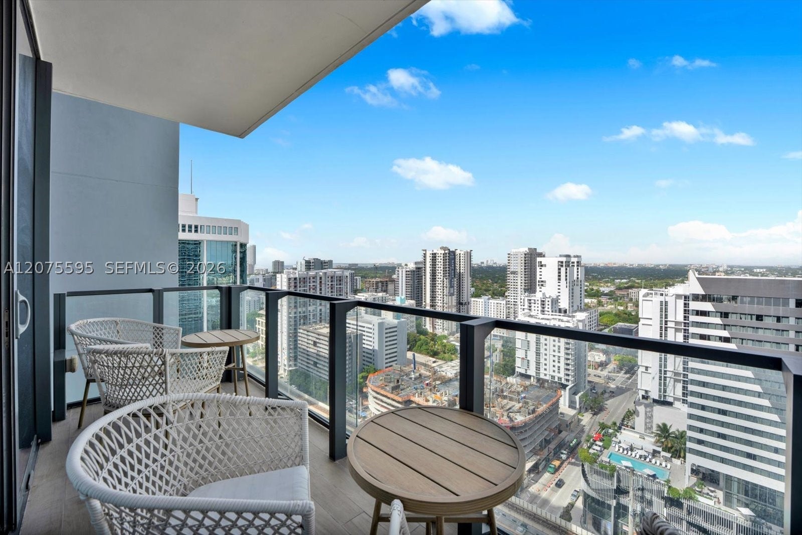88 SW 7th St 2204