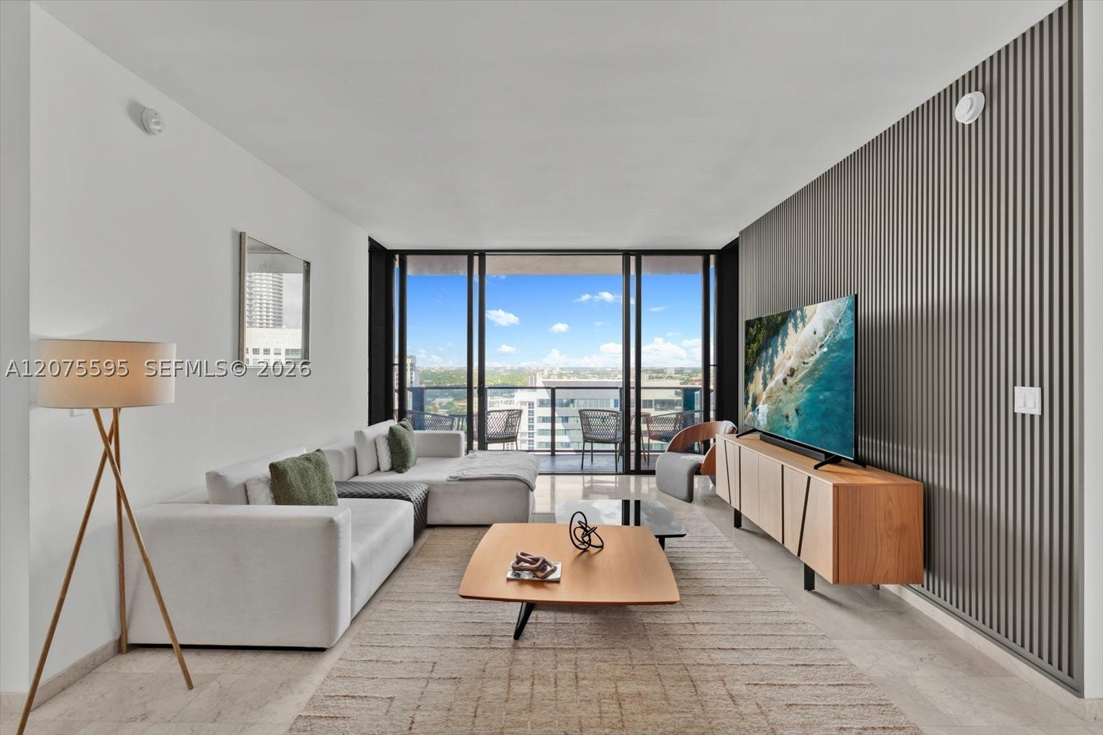 88 SW 7th St 2204