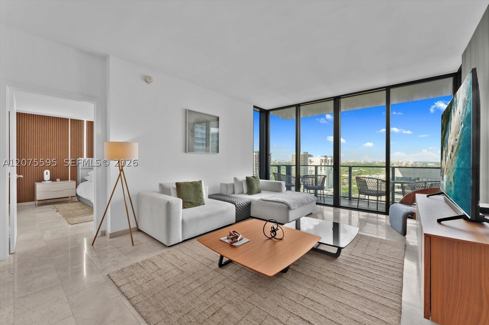 88 SW 7th St 2204