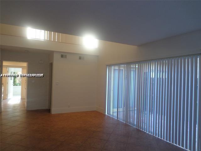 WELLEBY TOWNHOME 1 CONDO - Residential Lease