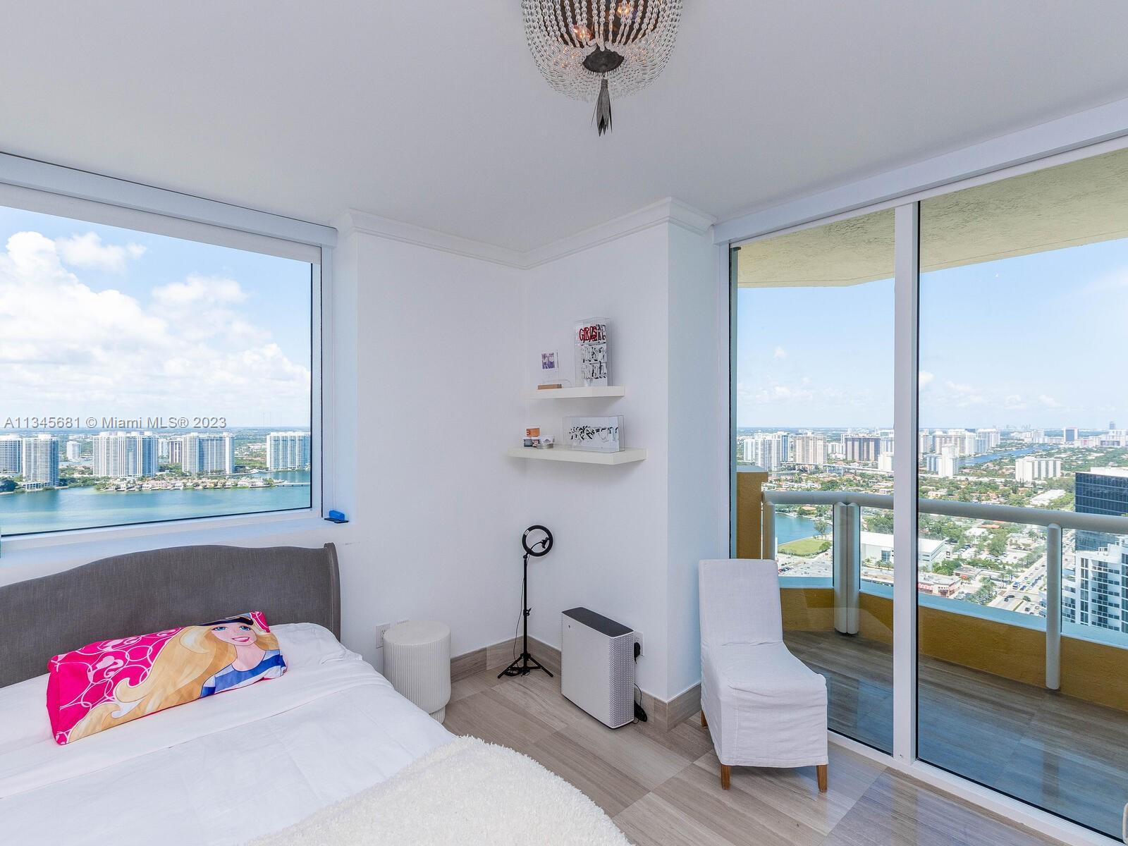 ACQUALINA OCEAN RESIDENCE - Residential