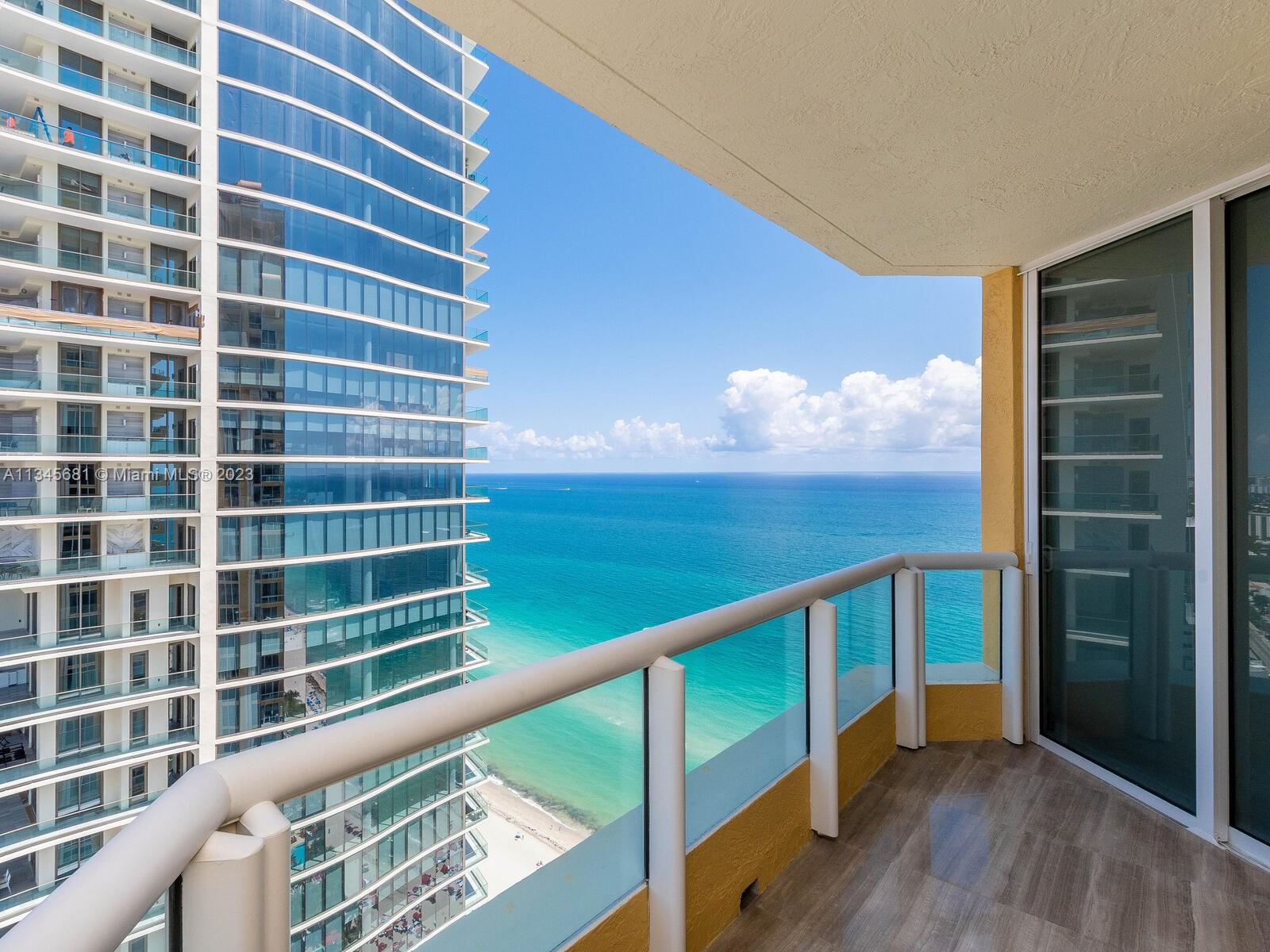ACQUALINA OCEAN RESIDENCE - Residential