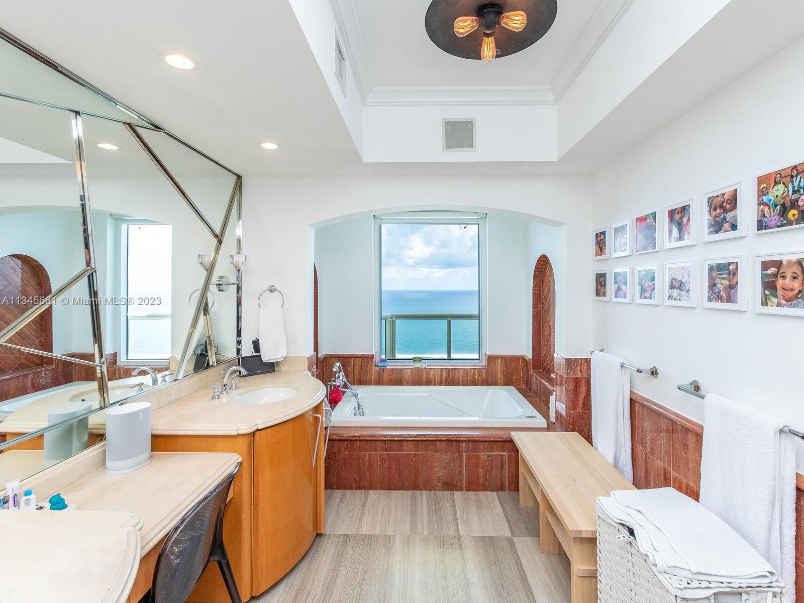 ACQUALINA OCEAN RESIDENCE - Residential