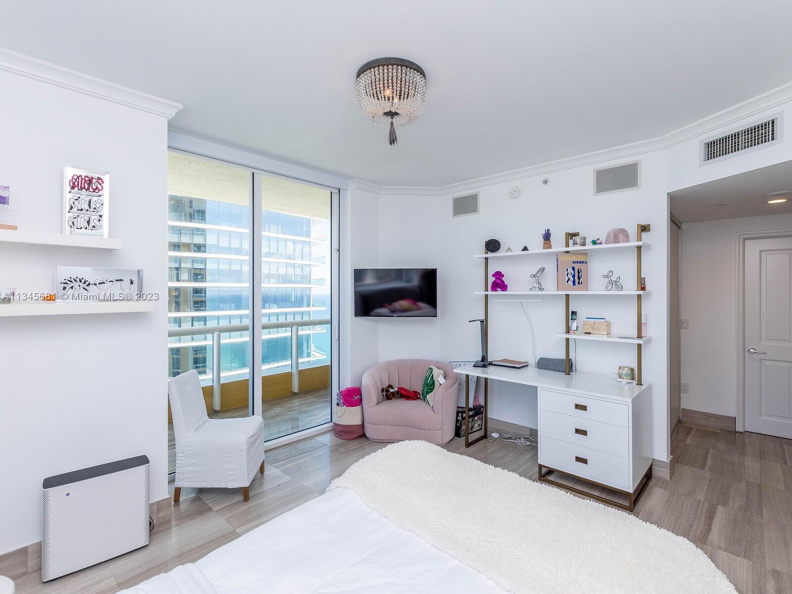 ACQUALINA OCEAN RESIDENCE - Residential