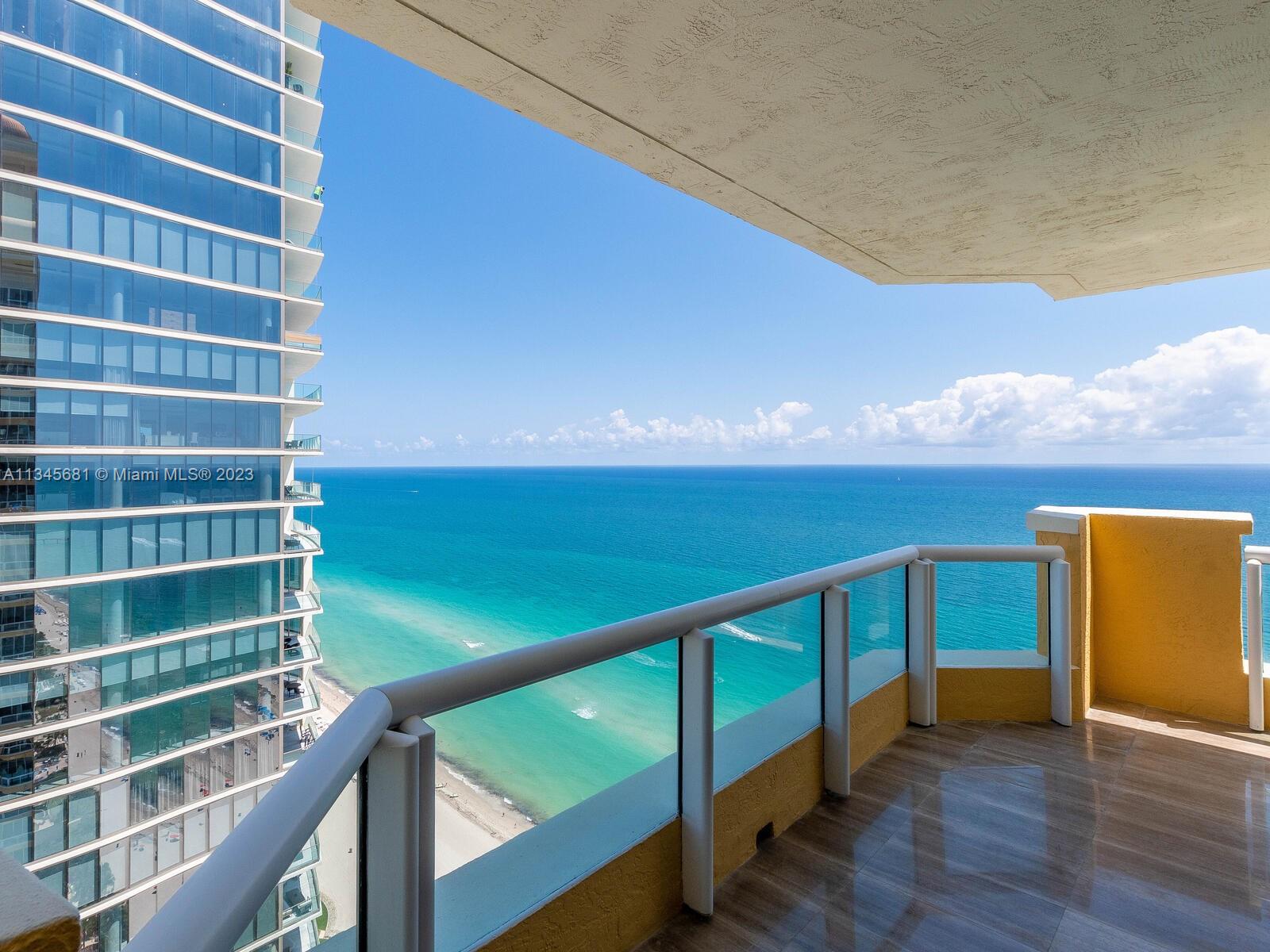 ACQUALINA OCEAN RESIDENCE - Residential