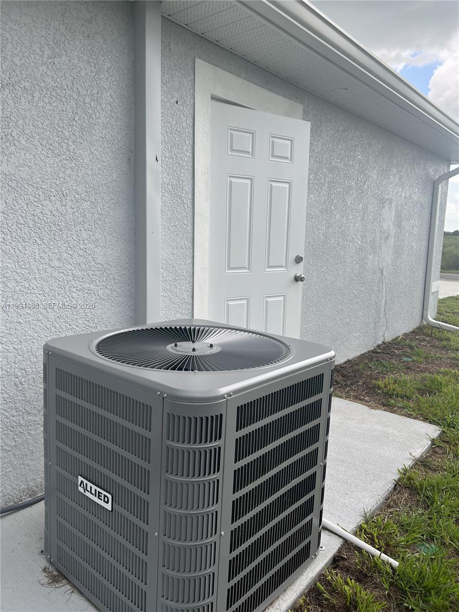 PORT LABELLE UNIT 12 - Residential