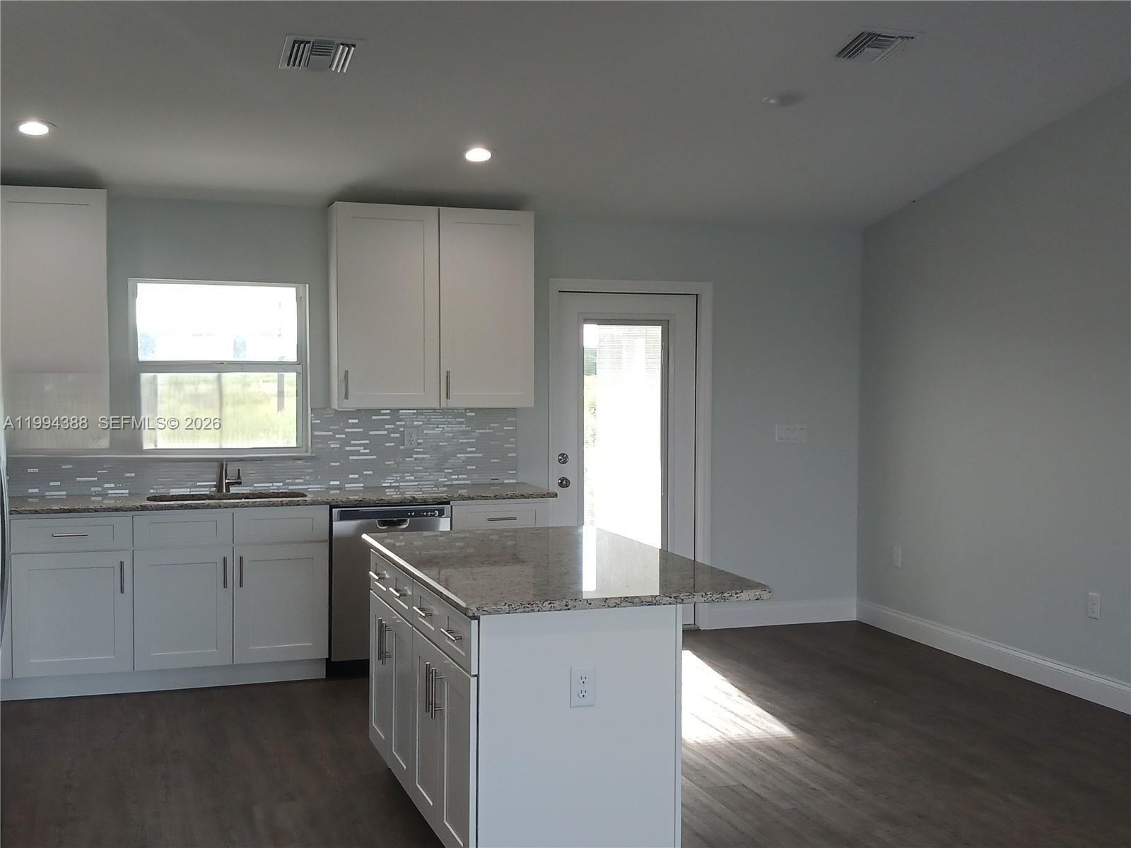 PORT LABELLE UNIT 12 - Residential