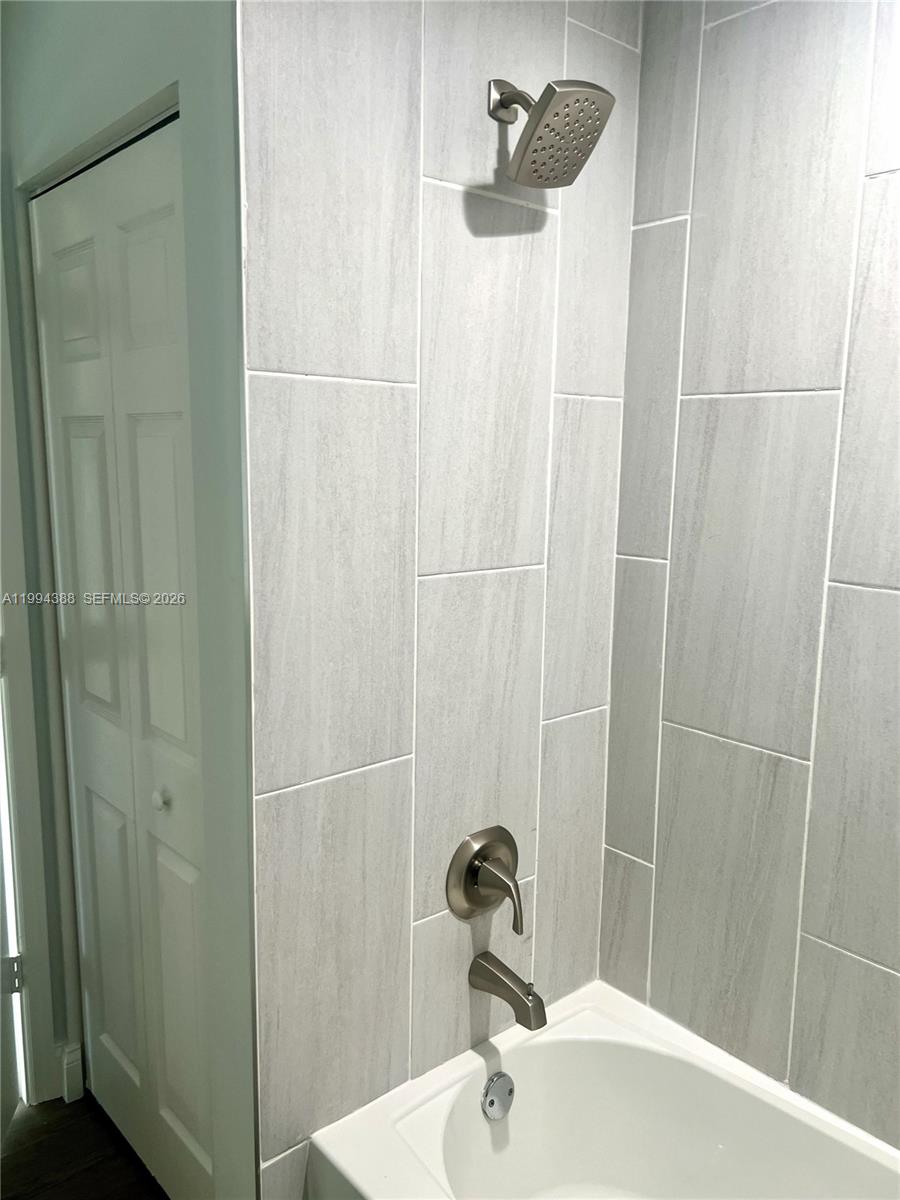 PORT LABELLE UNIT 12 - Residential