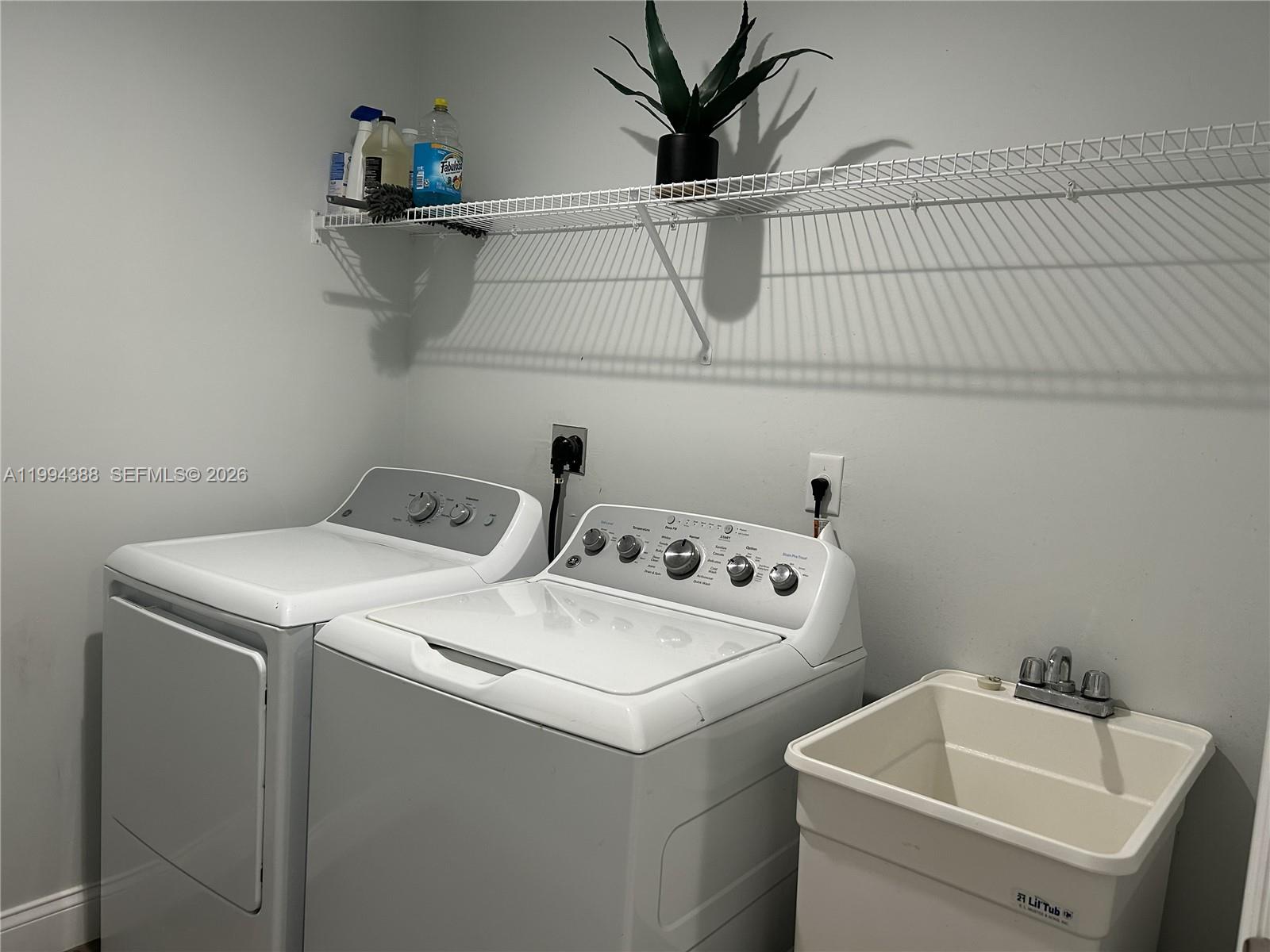 PORT LABELLE UNIT 12 - Residential