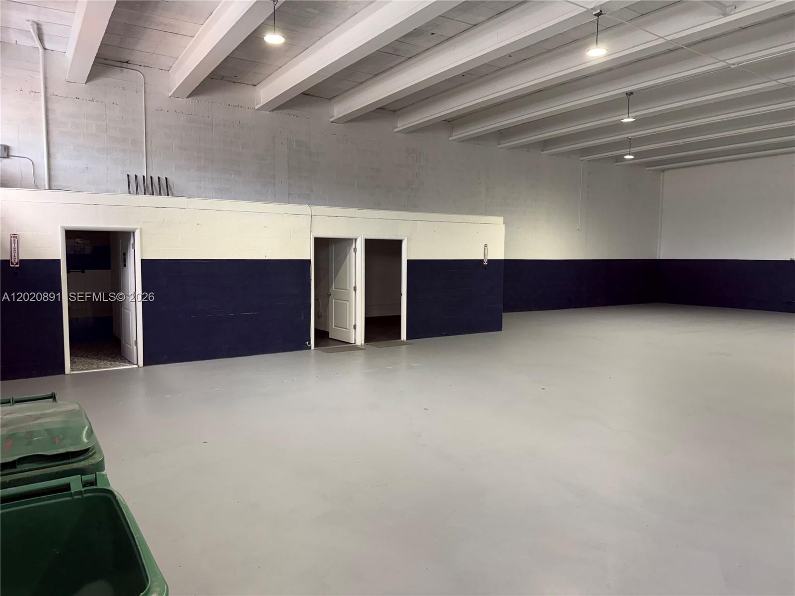 3911 NW 25 ST