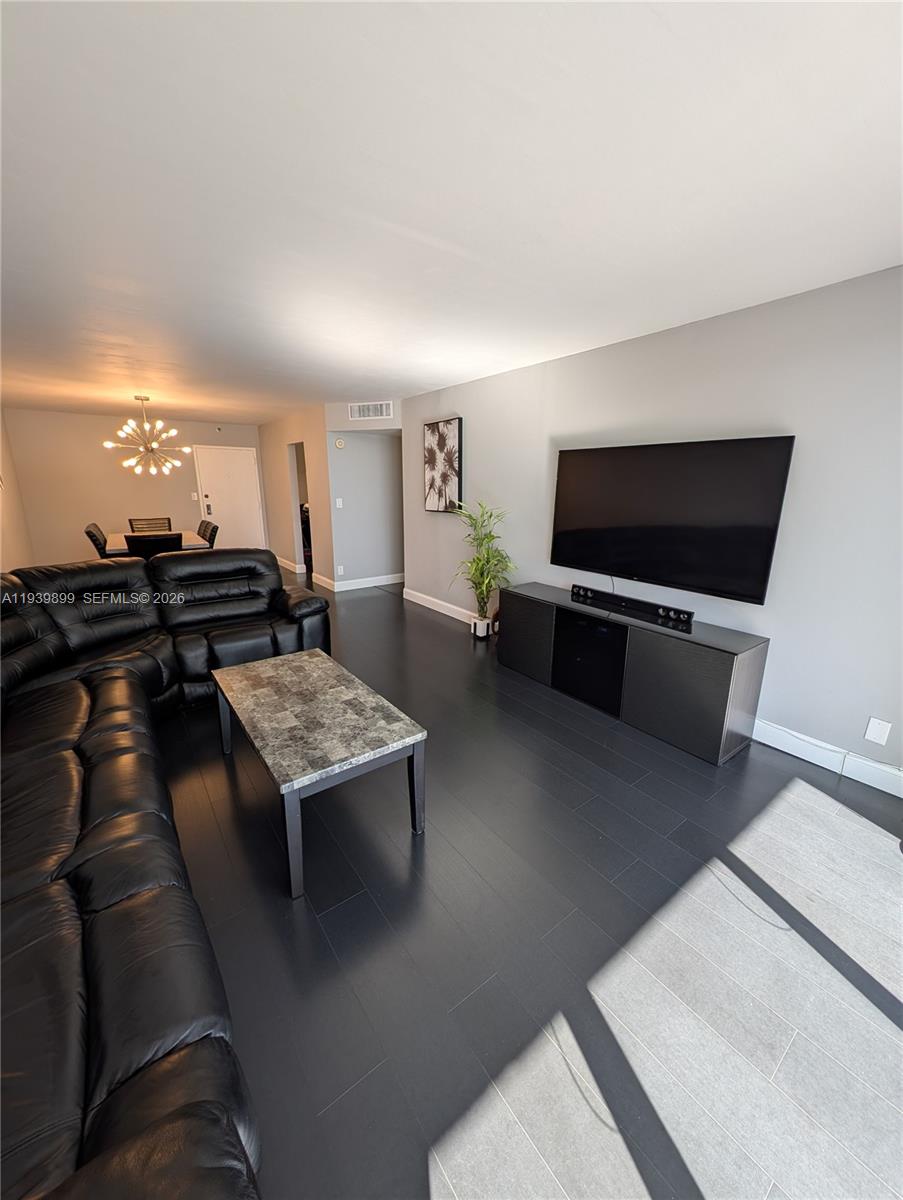 THE CLIPPER AT BISC COVE - Residential