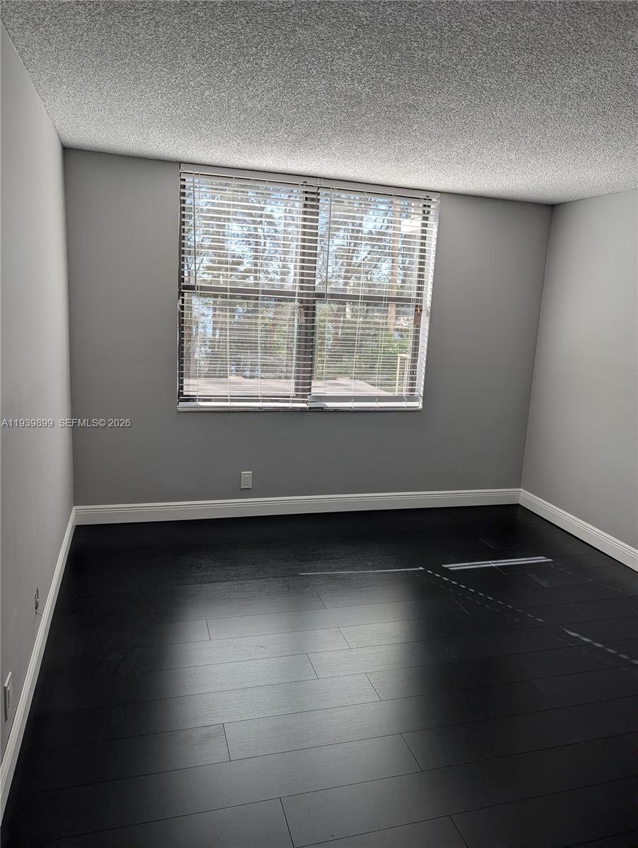 THE CLIPPER AT BISC COVE - Residential