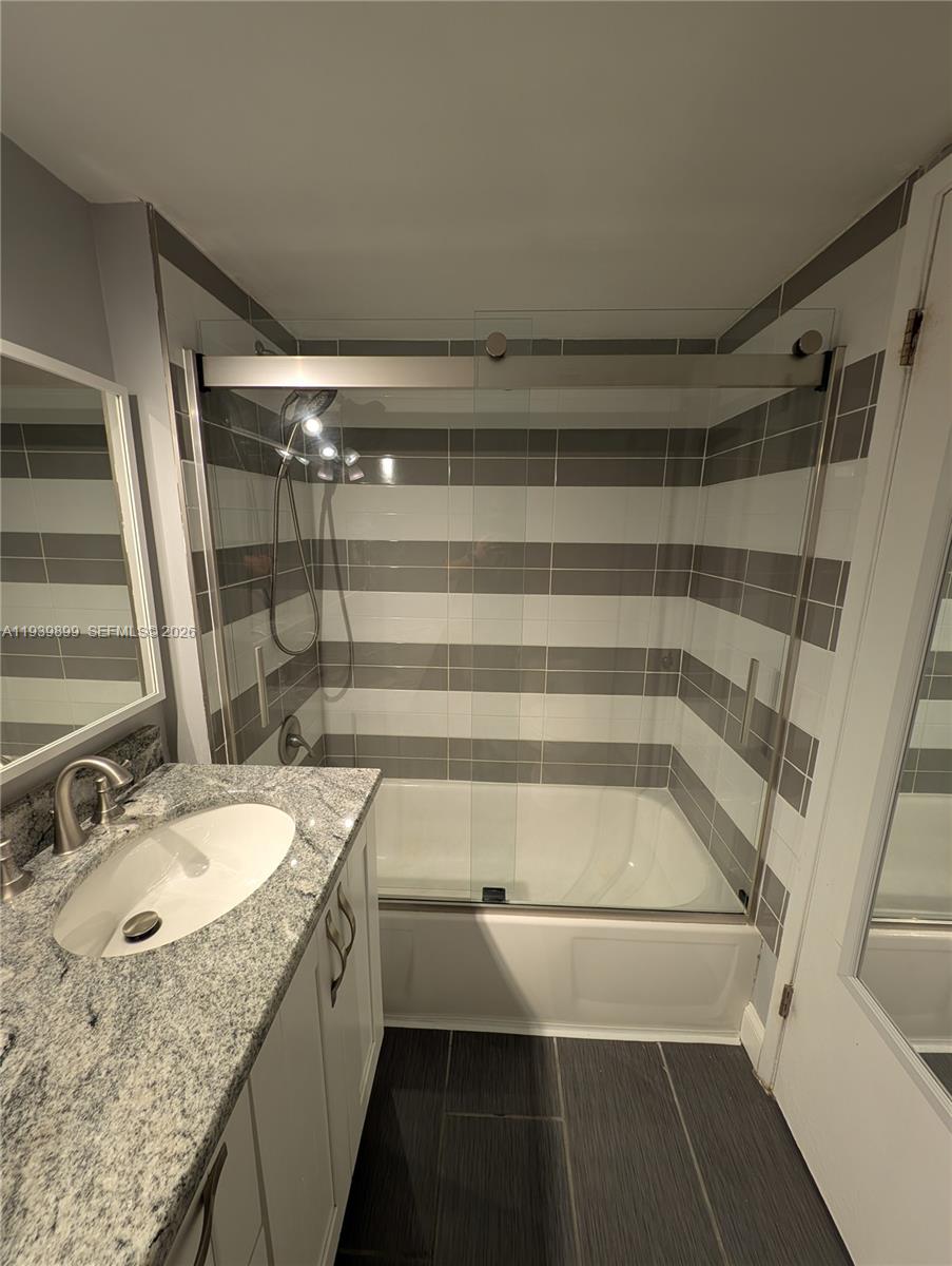 THE CLIPPER AT BISC COVE - Residential