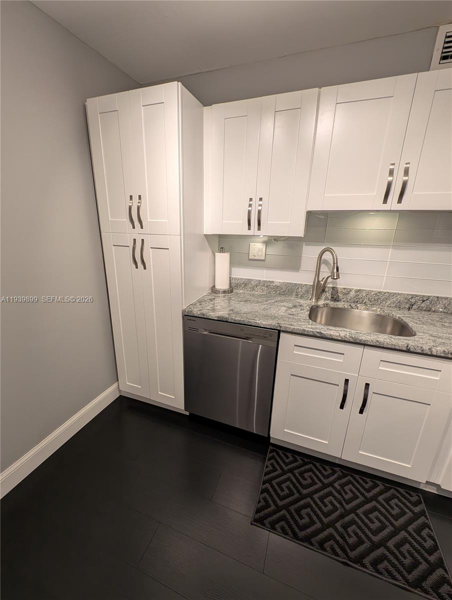 THE CLIPPER AT BISC COVE - Residential