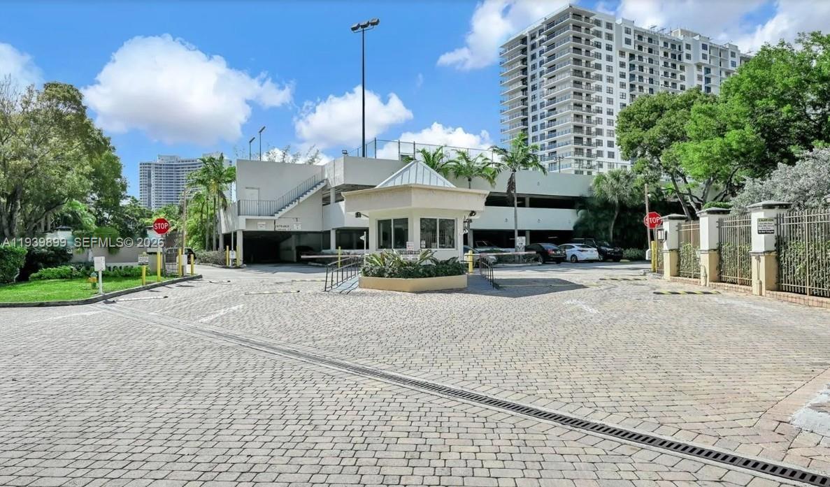 THE CLIPPER AT BISC COVE - Residential