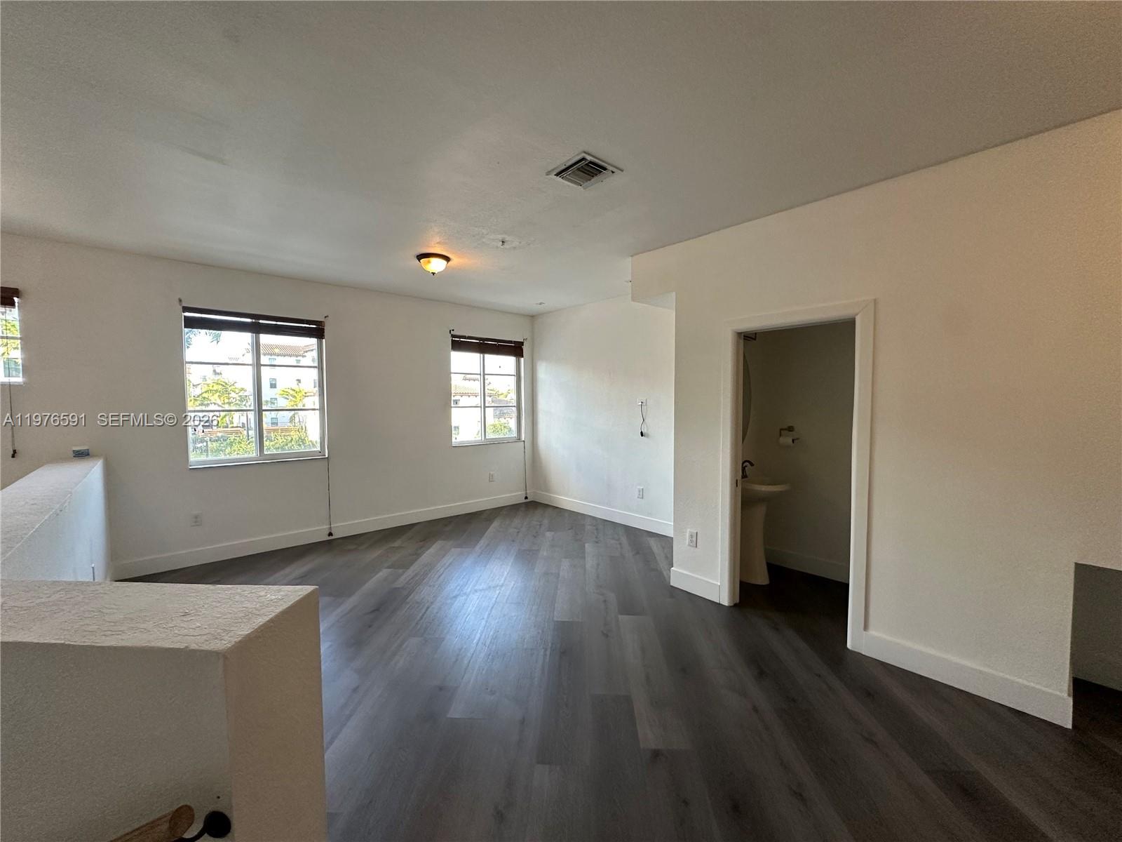 BOARDWALK AT VIZCAYA COND - Residential