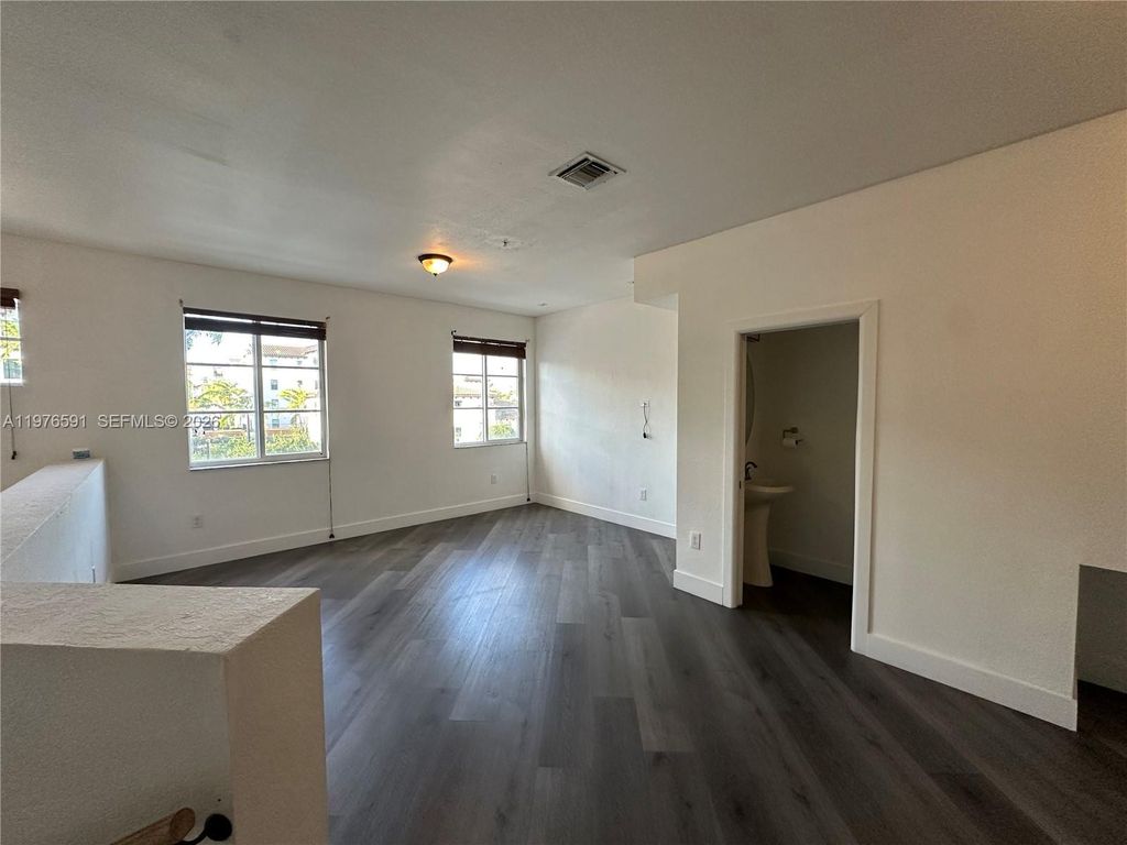 Photo of 12430 SW 50th St #131, Miramar, FL 33027 (MLS # A11976591)