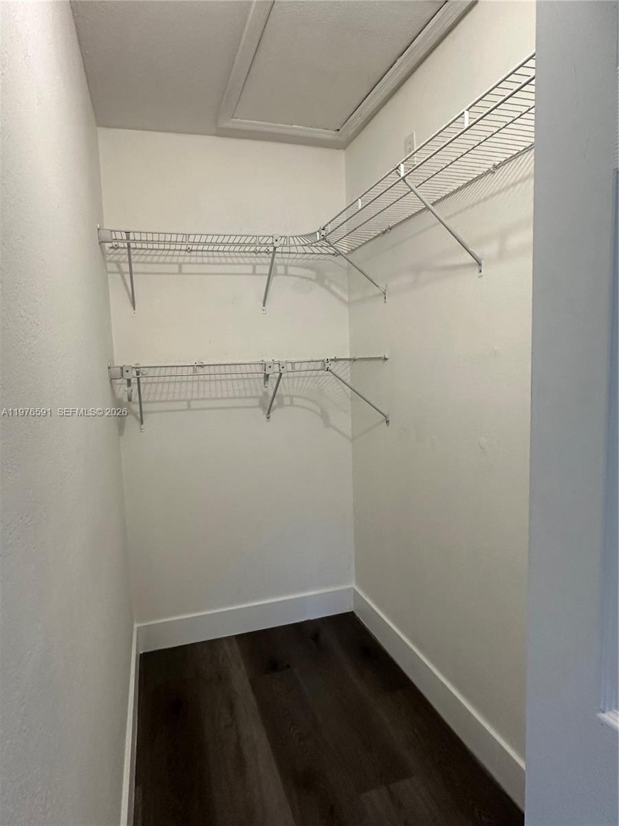 BOARDWALK AT VIZCAYA COND - Residential