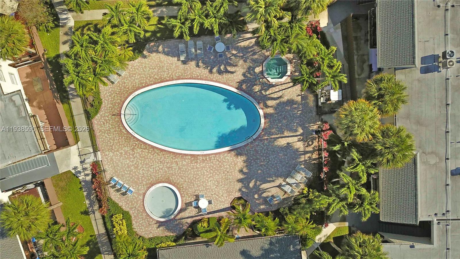 CAPTIVA LAKES VILLAS COND - Residential