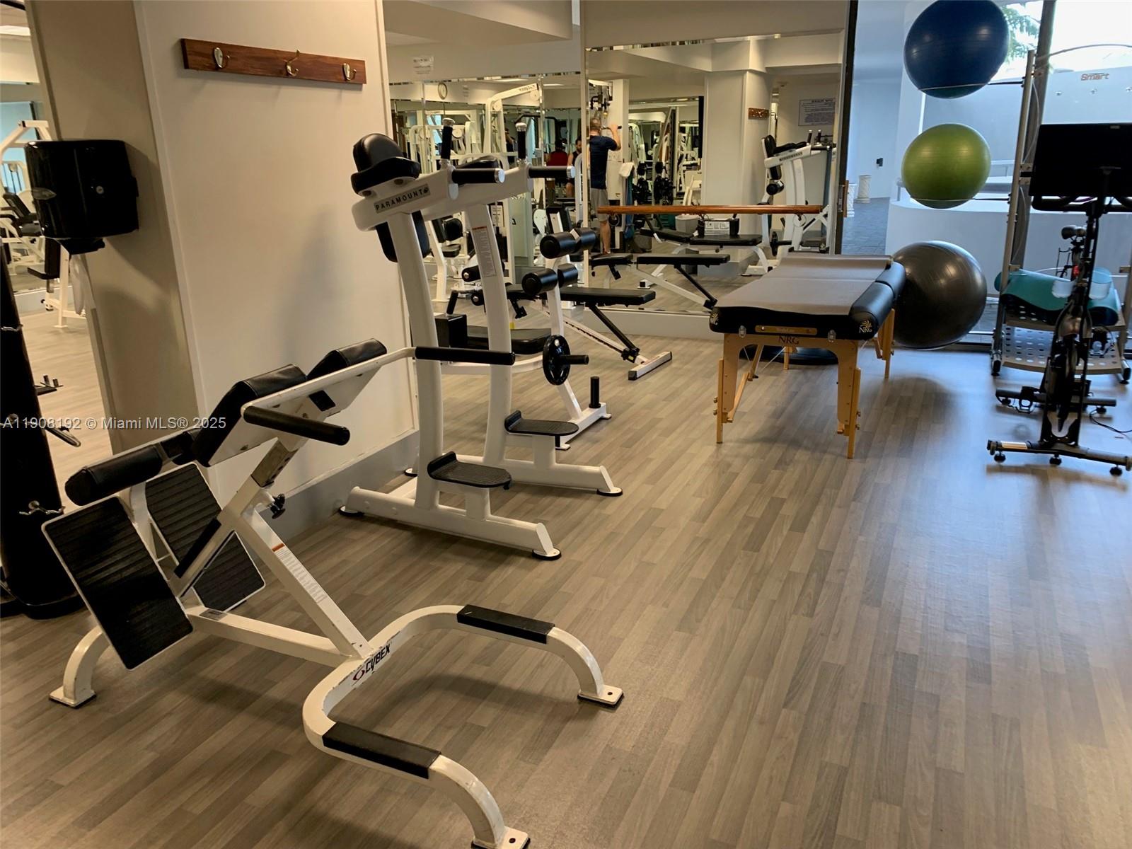 TURNBERRY ISLE CONDO - Residential