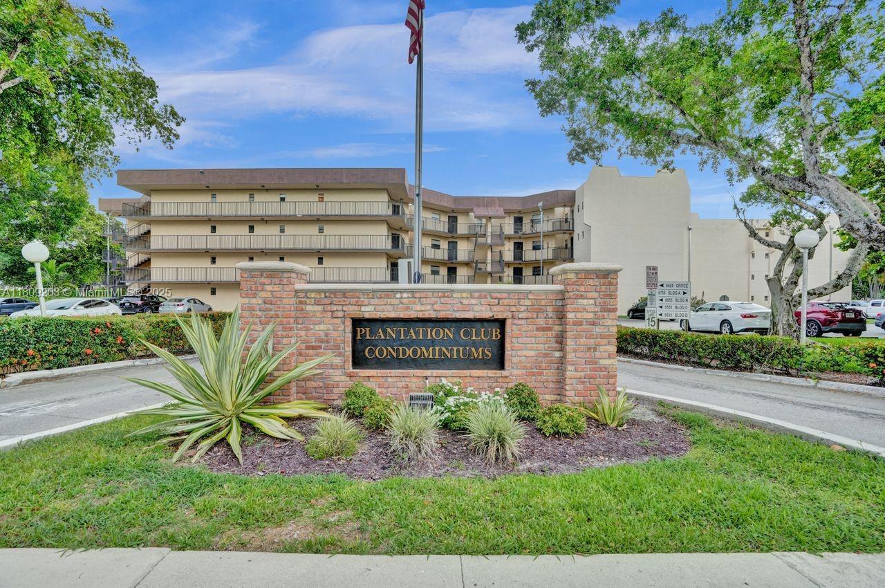 Property for Sale at 6555 W Broward Blvd 412, Plantation, Miami-Dade County, Florida - Bedrooms: 1 
Bathrooms: 2  - $135,000