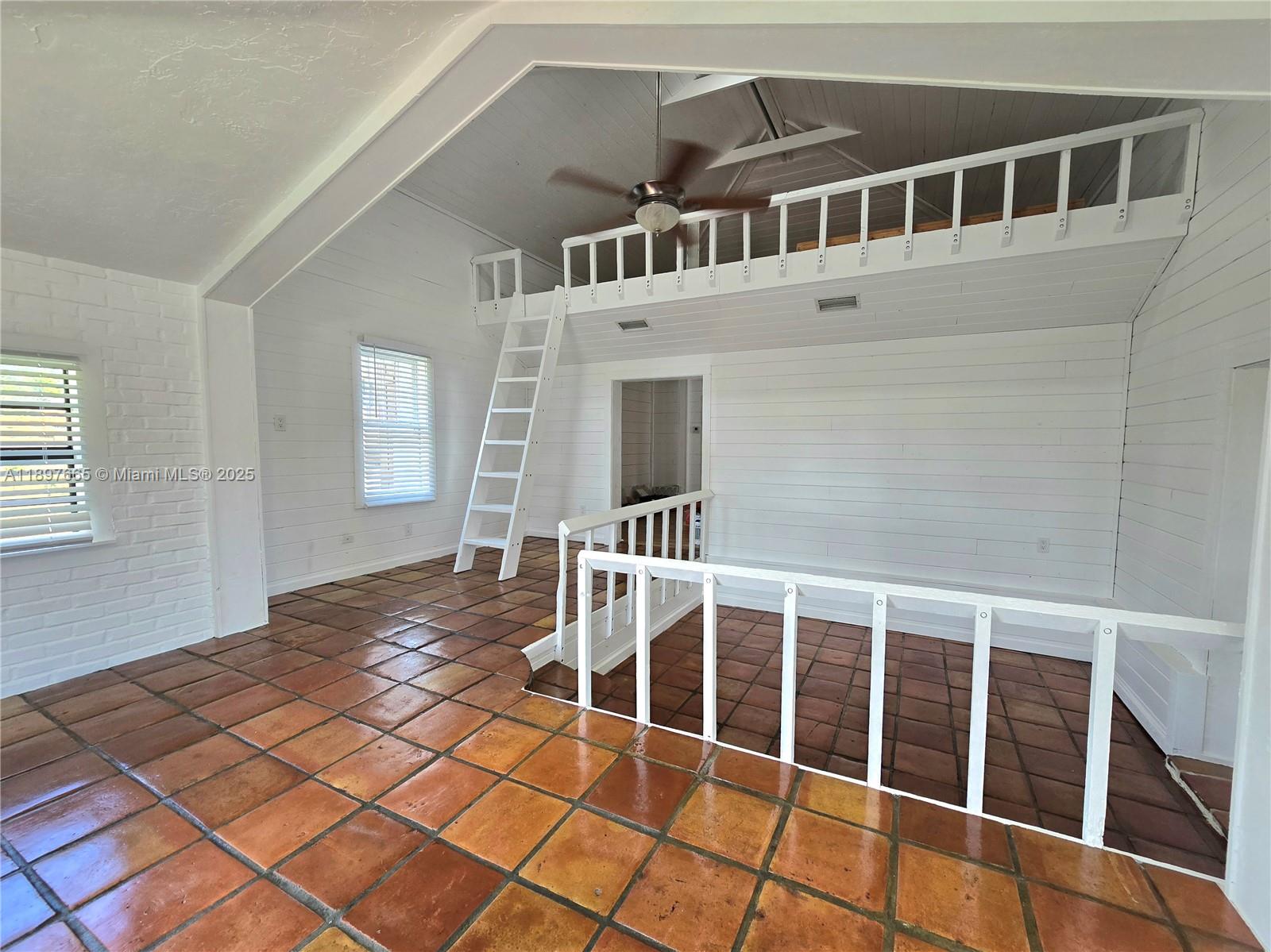 TOWN OF DEERFIELD - Residential Lease