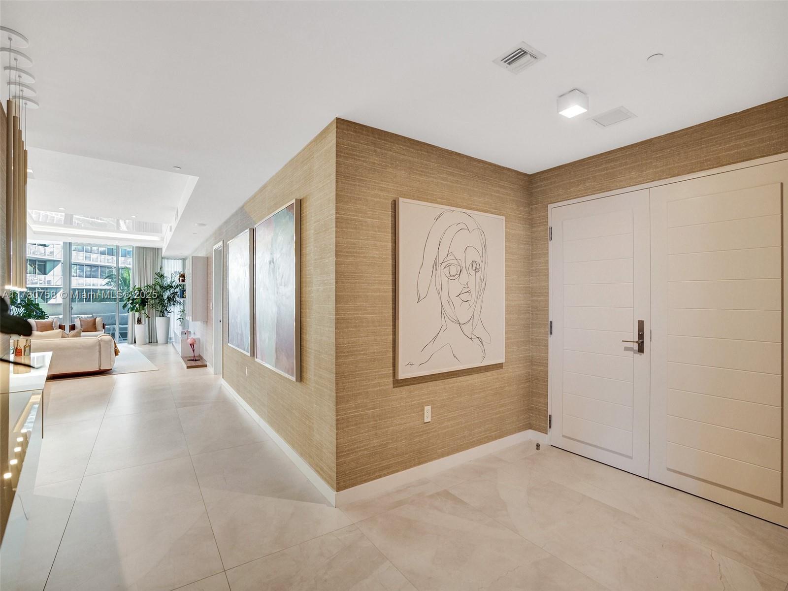 2200 FORT LAUDERDALE BEAC - Residential Lease