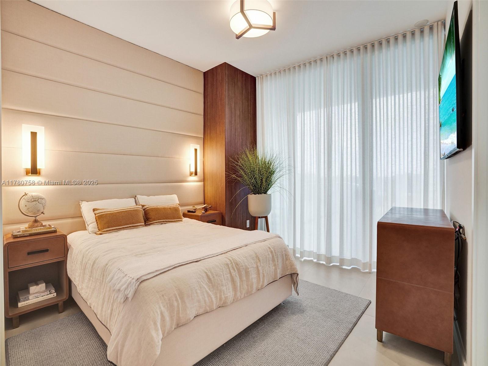 2200 FORT LAUDERDALE BEAC - Residential Lease