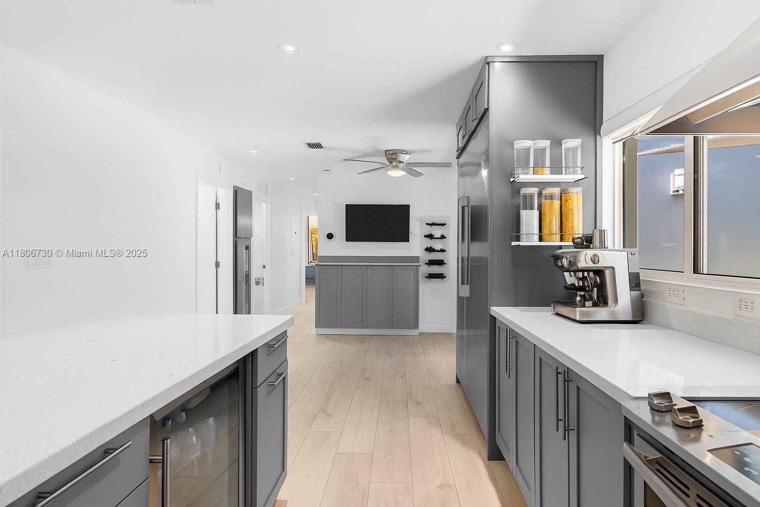 AVOCADO HOMES - Residential