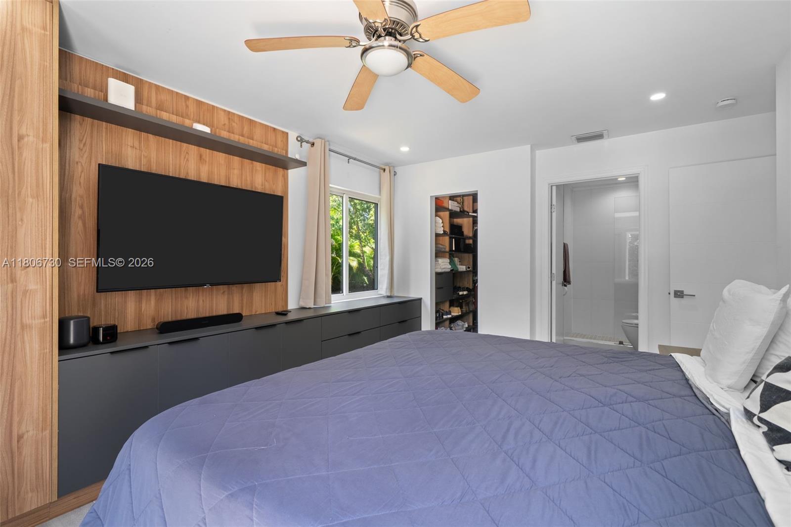 AVOCADO HOMES - Residential