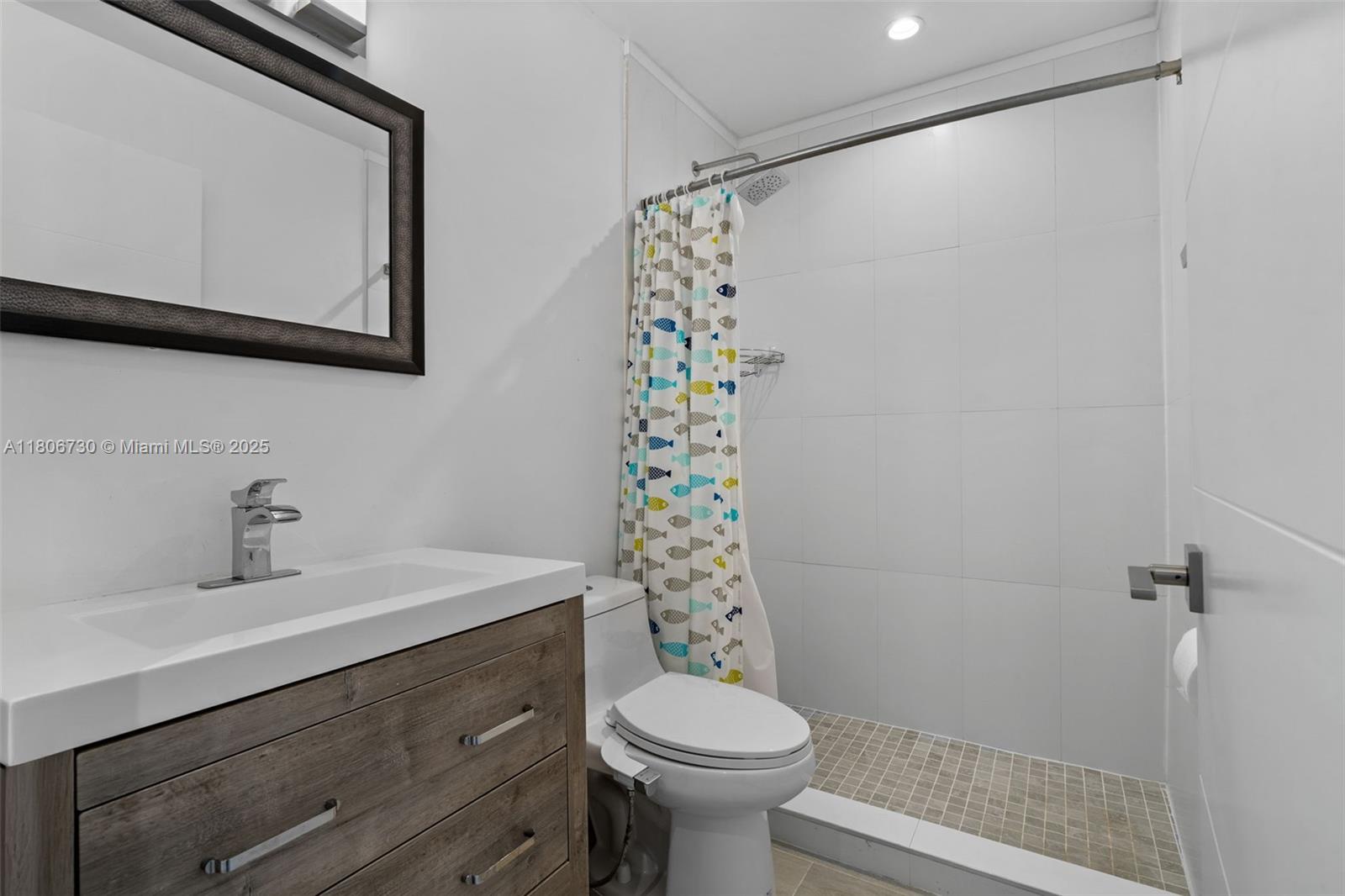 AVOCADO HOMES - Residential