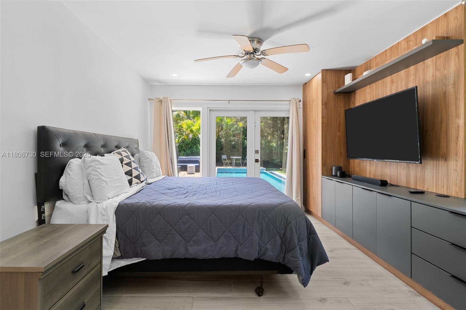 AVOCADO HOMES - Residential