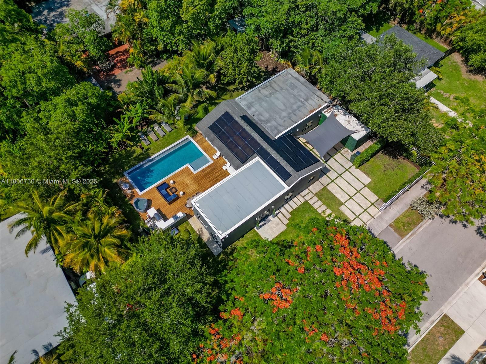 AVOCADO HOMES - Residential