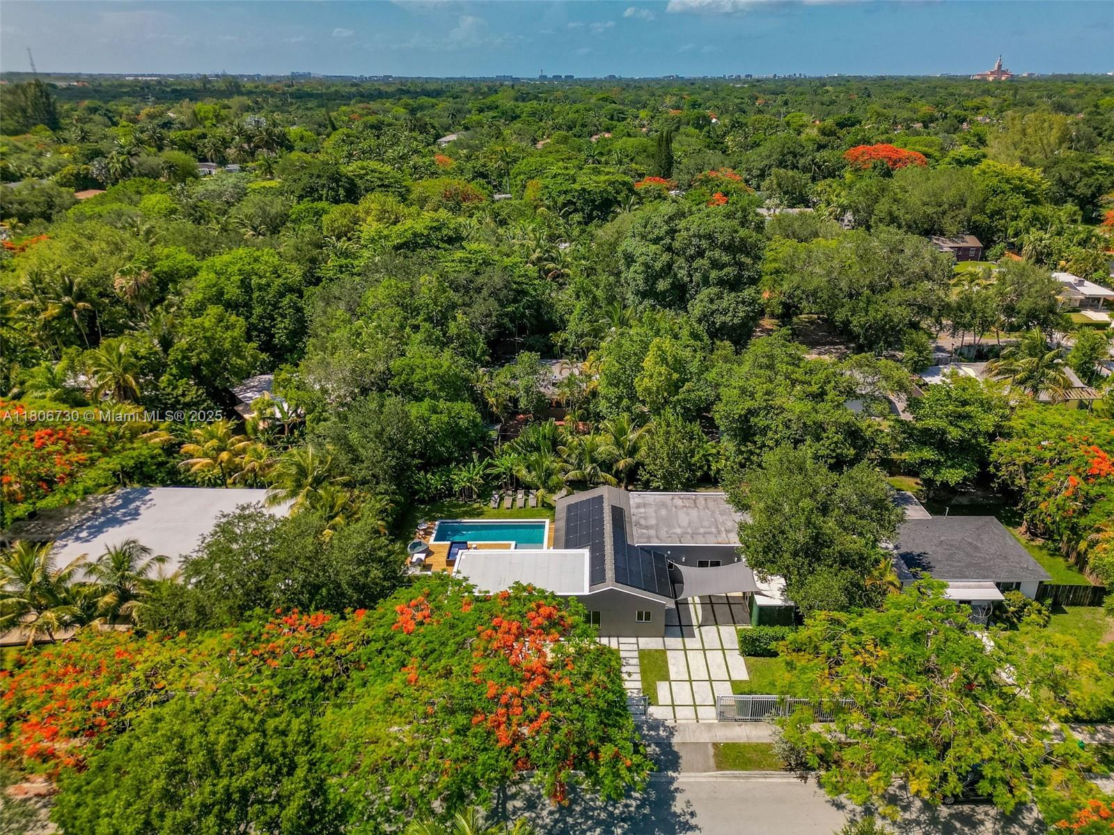 AVOCADO HOMES - Residential