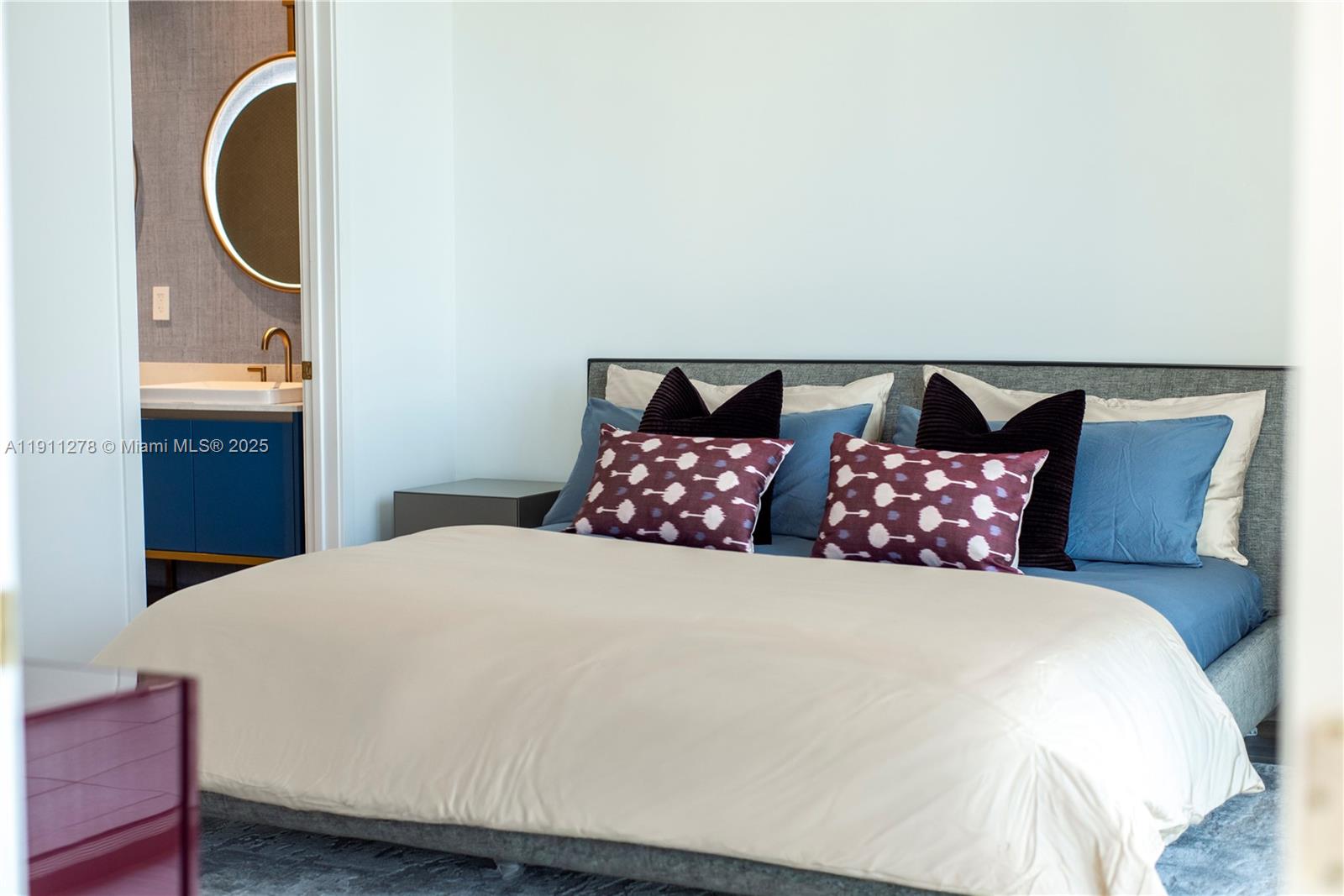 MR.C RESIDENCES COCONUT G - Residential