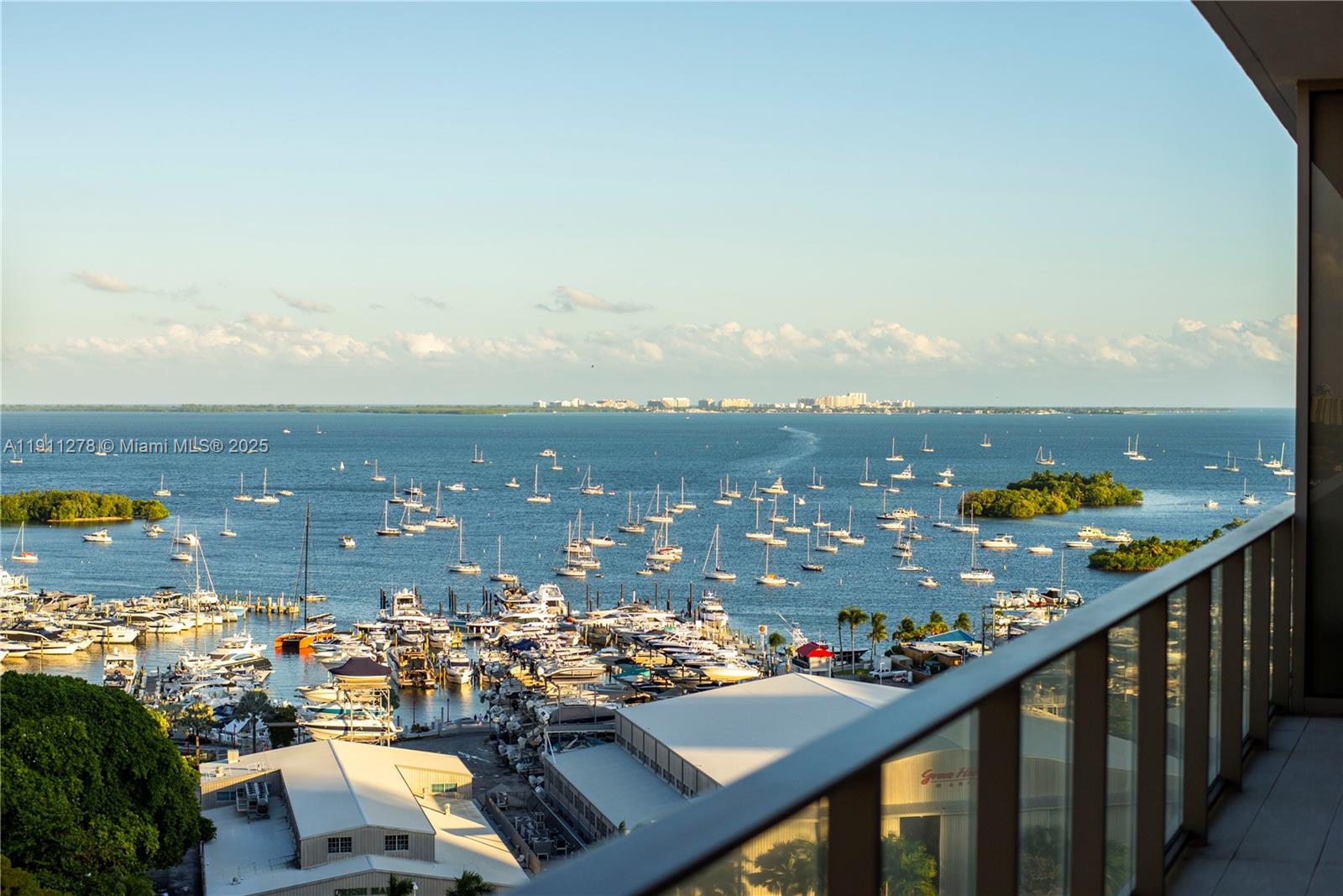 MR.C RESIDENCES COCONUT G - Residential