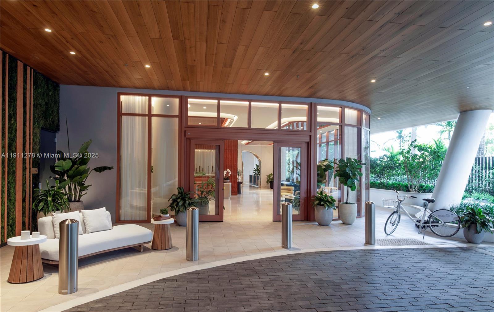 MR.C RESIDENCES COCONUT G - Residential