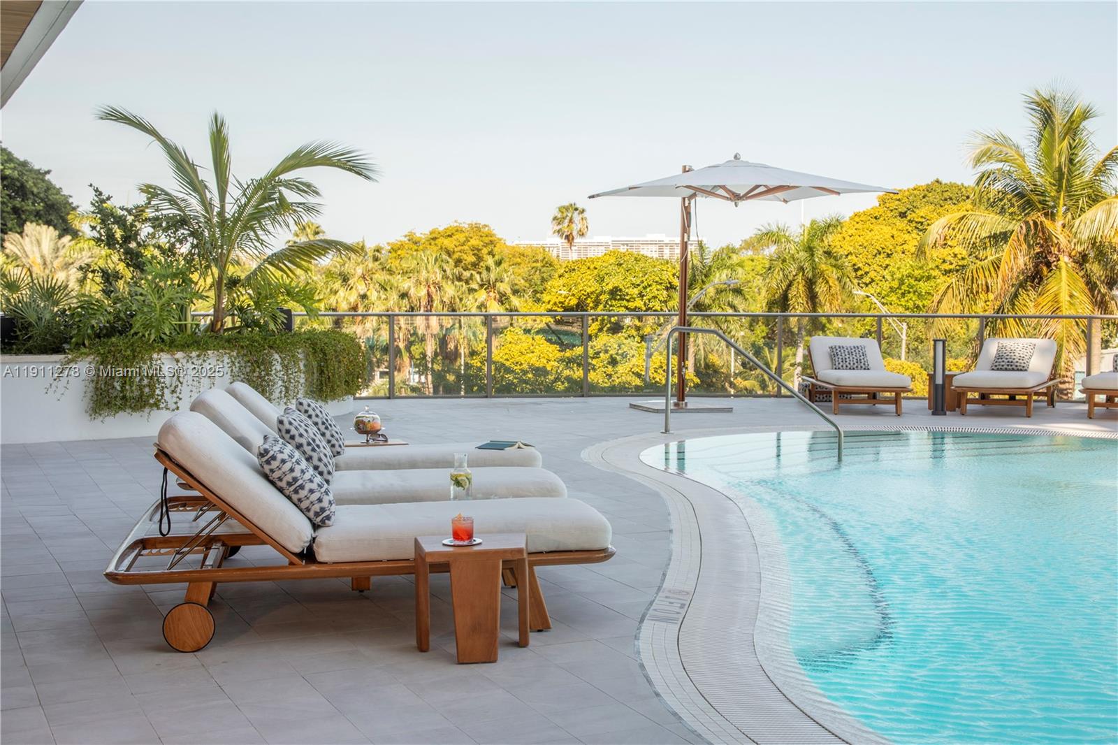 MR.C RESIDENCES COCONUT G - Residential