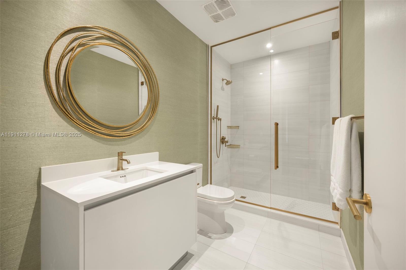 MR.C RESIDENCES COCONUT G - Residential