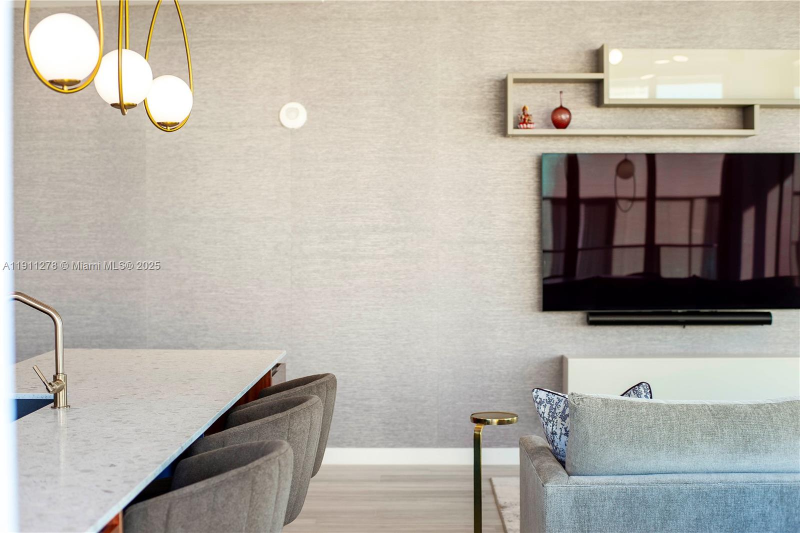 MR.C RESIDENCES COCONUT G - Residential