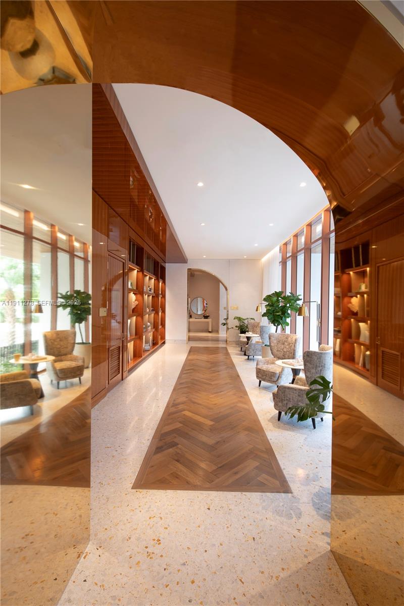 MR.C RESIDENCES COCONUT G - Residential