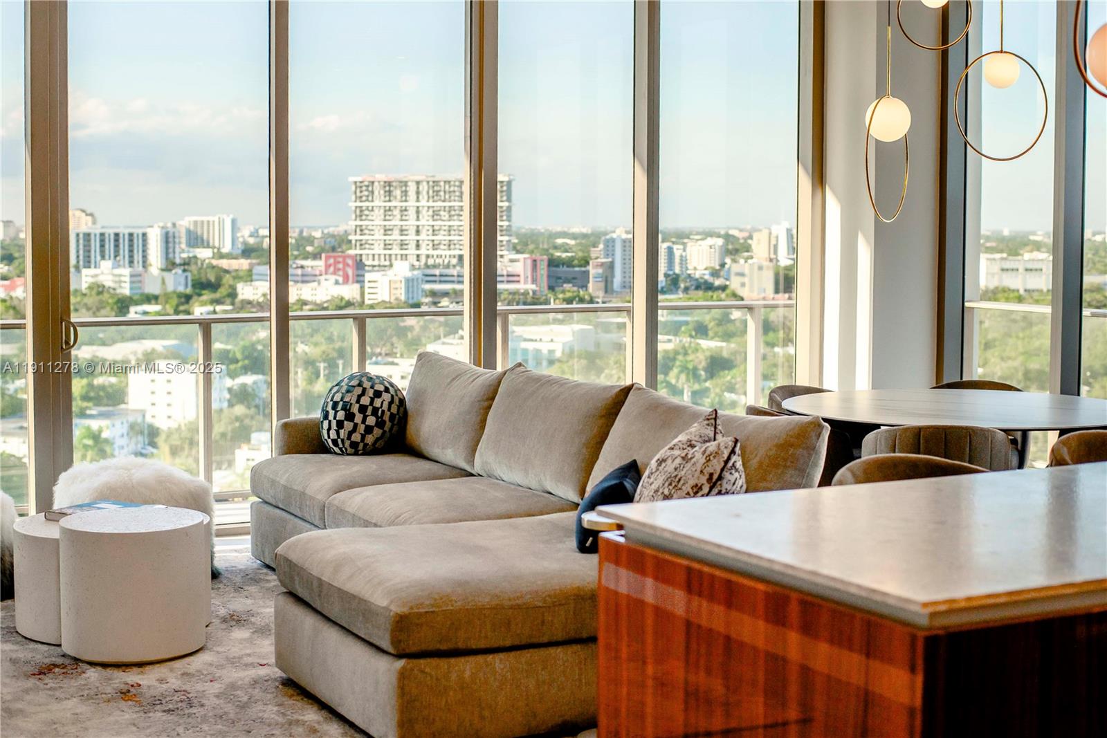 MR.C RESIDENCES COCONUT G - Residential