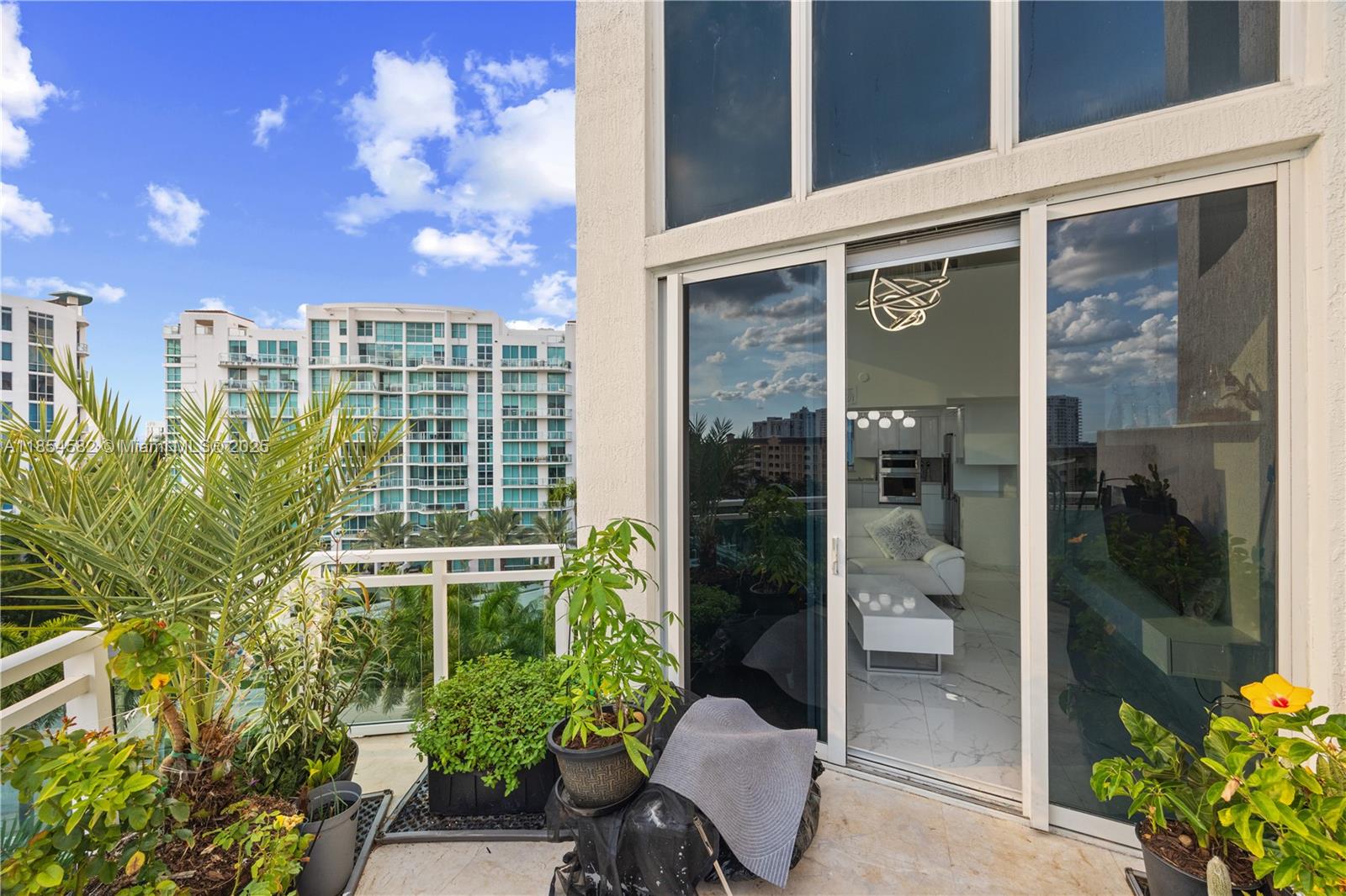 EASTSIDE AT AVENTURA COND - Residential Lease