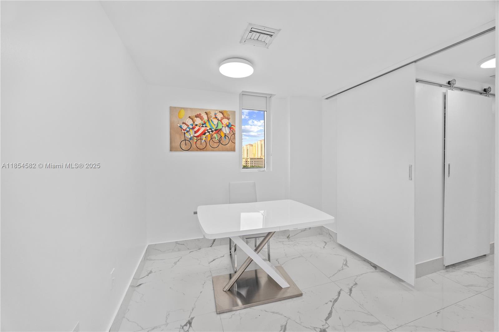 EASTSIDE AT AVENTURA COND - Residential Lease