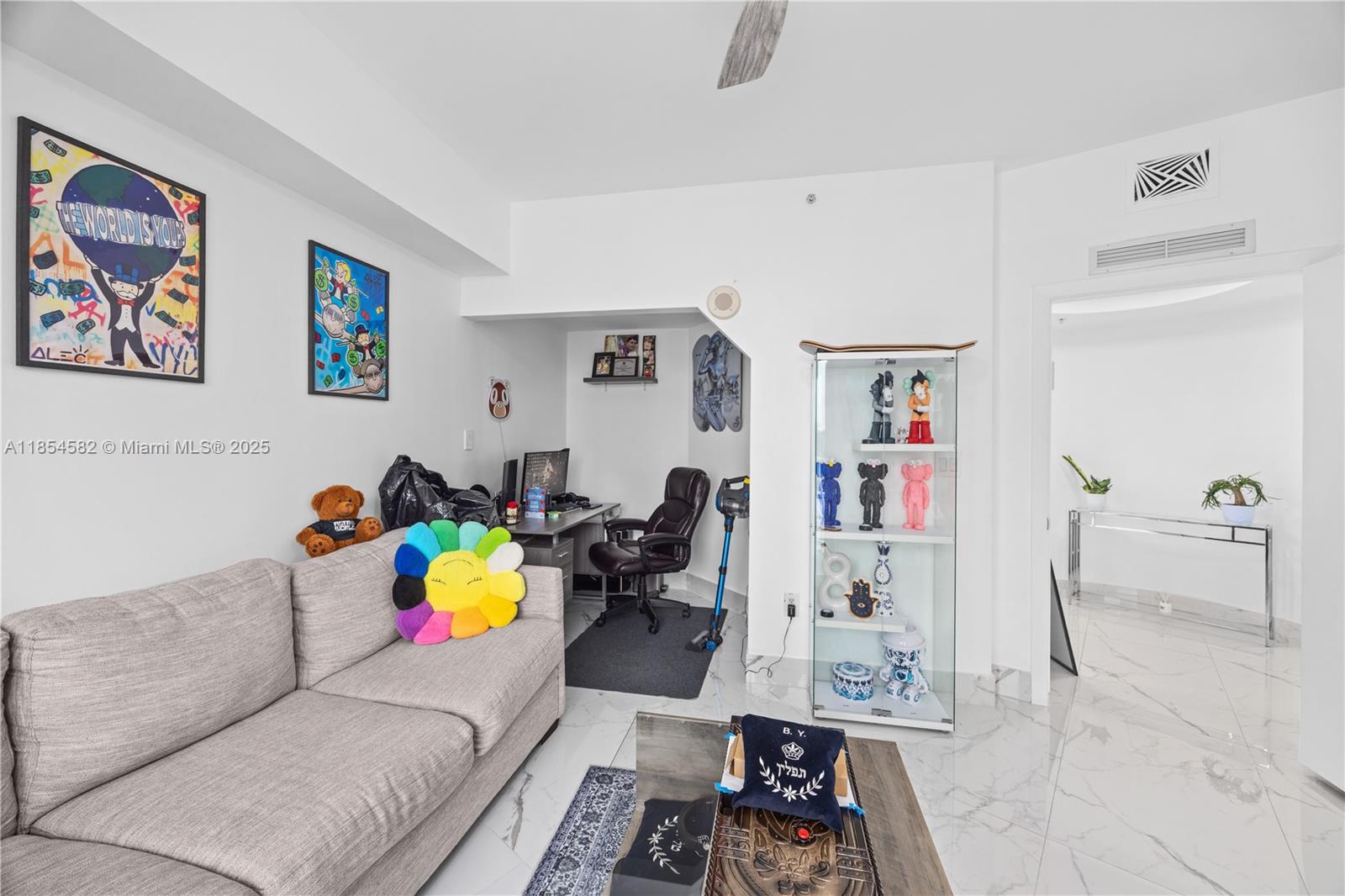 EASTSIDE AT AVENTURA COND - Residential Lease