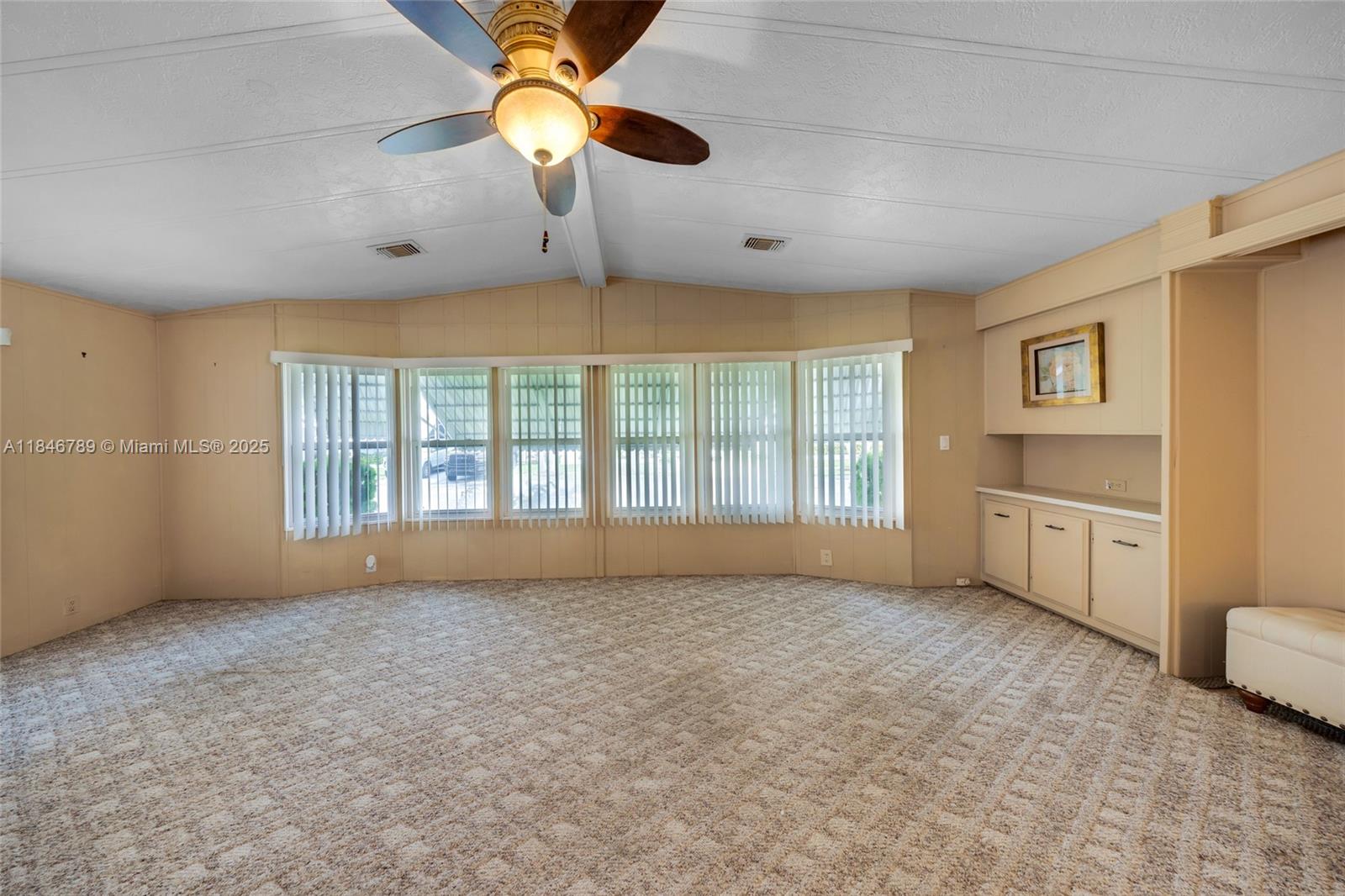 HIGHLAND MEADOWS ESTATES - Residential