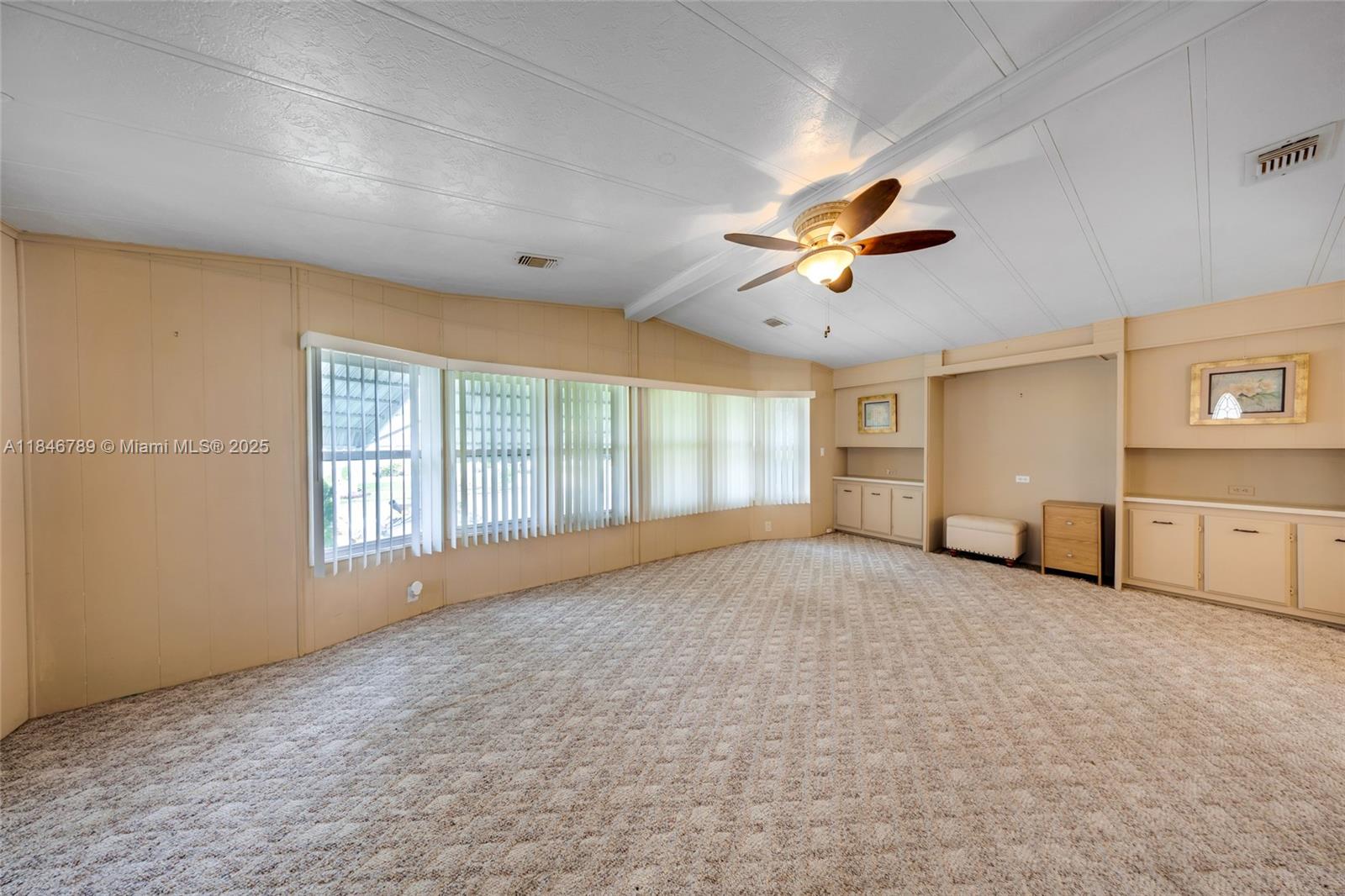 HIGHLAND MEADOWS ESTATES - Residential