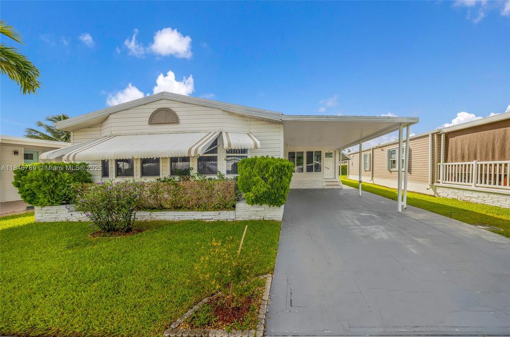 Photo of 5298 NW 4th Ter, Deerfield Beach, FL 33064 (MLS # A11846789)